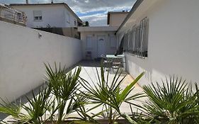 Beau studio indépendant à15mn de la plage, proche de toute commodité